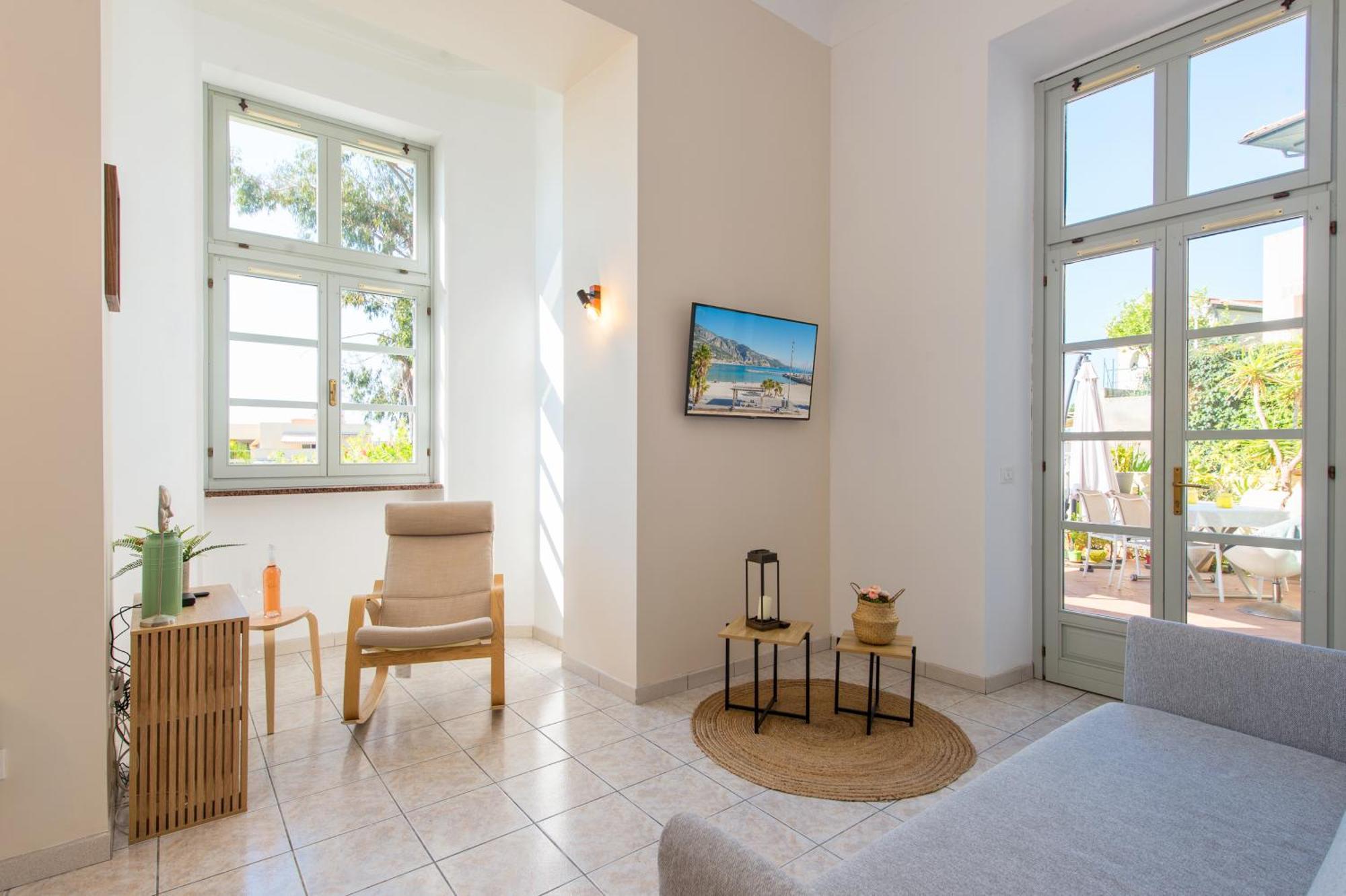 Oliviers -Agreable 2 Pieces Dans Maison Bourgeoise Menton Exterior photo